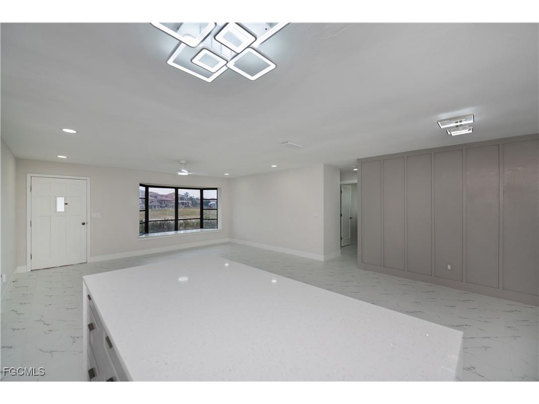 1719 Sandy Circle Cape Coral FL 33904 2025009603 image22