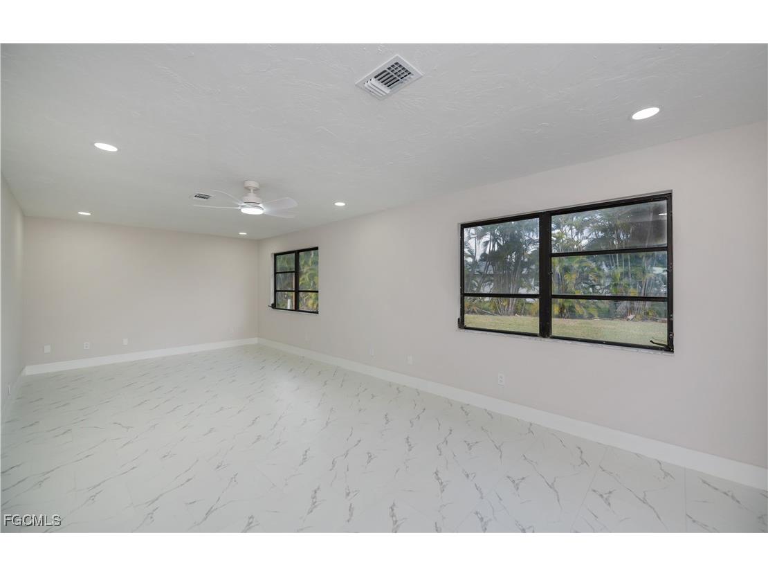 1719 Sandy Circle Cape Coral FL 33904 2025009603 image25