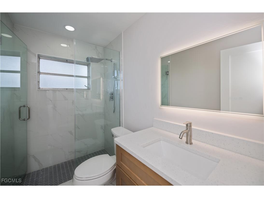 1719 Sandy Circle Cape Coral FL 33904 2025009603 image33