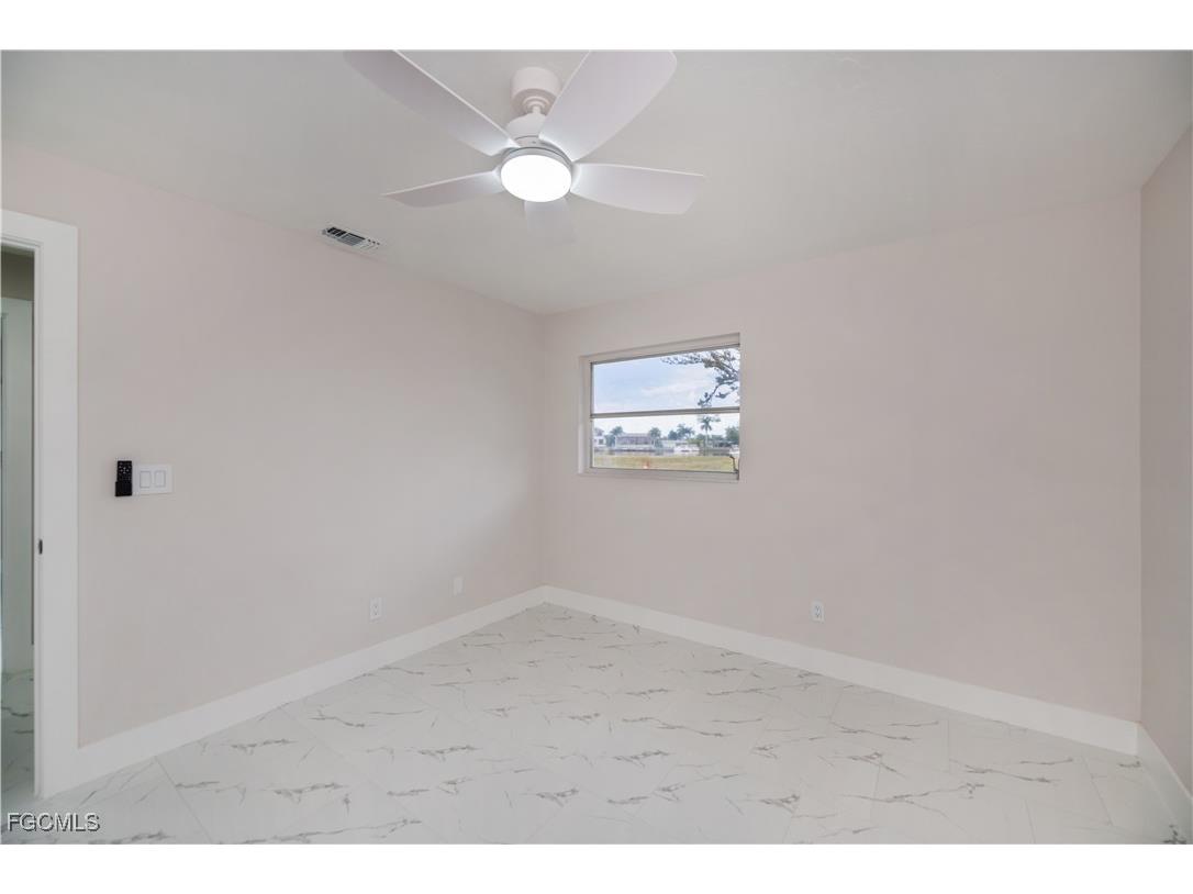 1719 Sandy Circle Cape Coral FL 33904 2025009603 image37