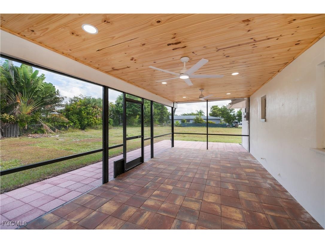 1719 Sandy Circle Cape Coral FL 33904 2025009603 image41