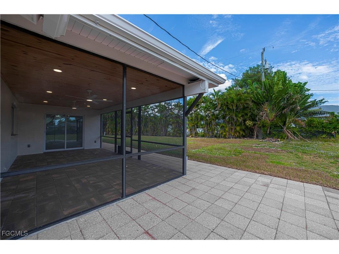 1719 Sandy Circle Cape Coral FL 33904 2025009603 image44