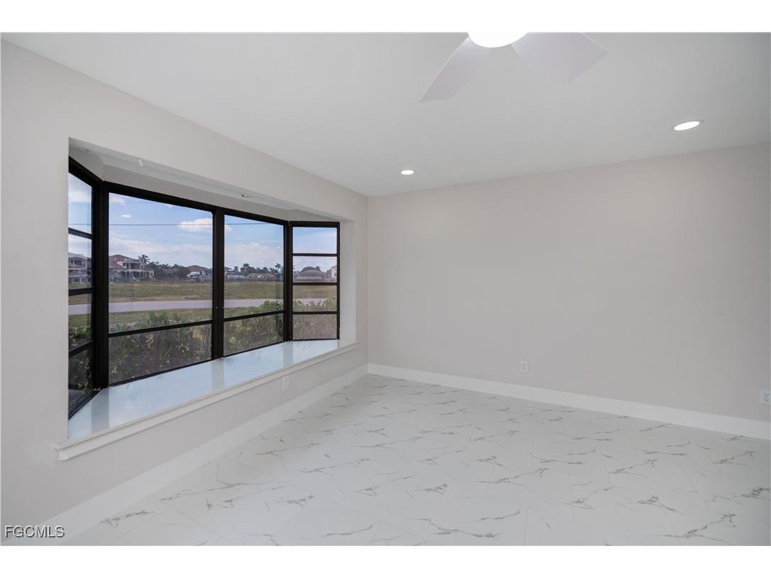 1719 Sandy Circle Cape Coral FL 33904 2025009603 image9