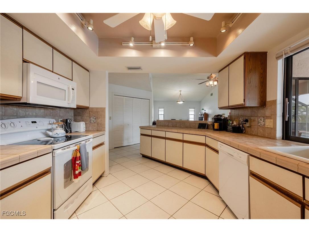 1719 W Bluewater Terrace North Fort Myers FL 33903 2026006226 image13
