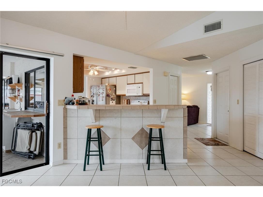 1719 W Bluewater Terrace North Fort Myers FL 33903 2026006226 image16