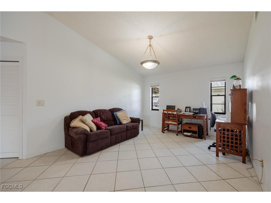 1719 W Bluewater Terrace North Fort Myers FL 33903 2026006226 image18