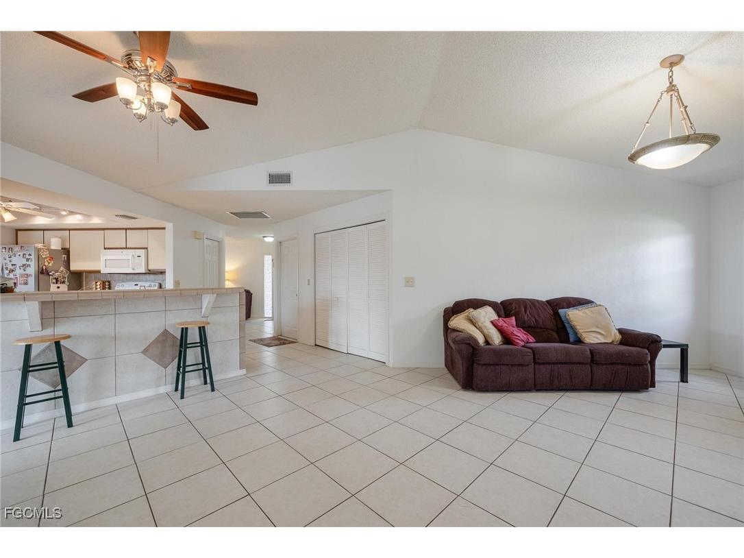 1719 W Bluewater Terrace North Fort Myers FL 33903 2026006226 image19