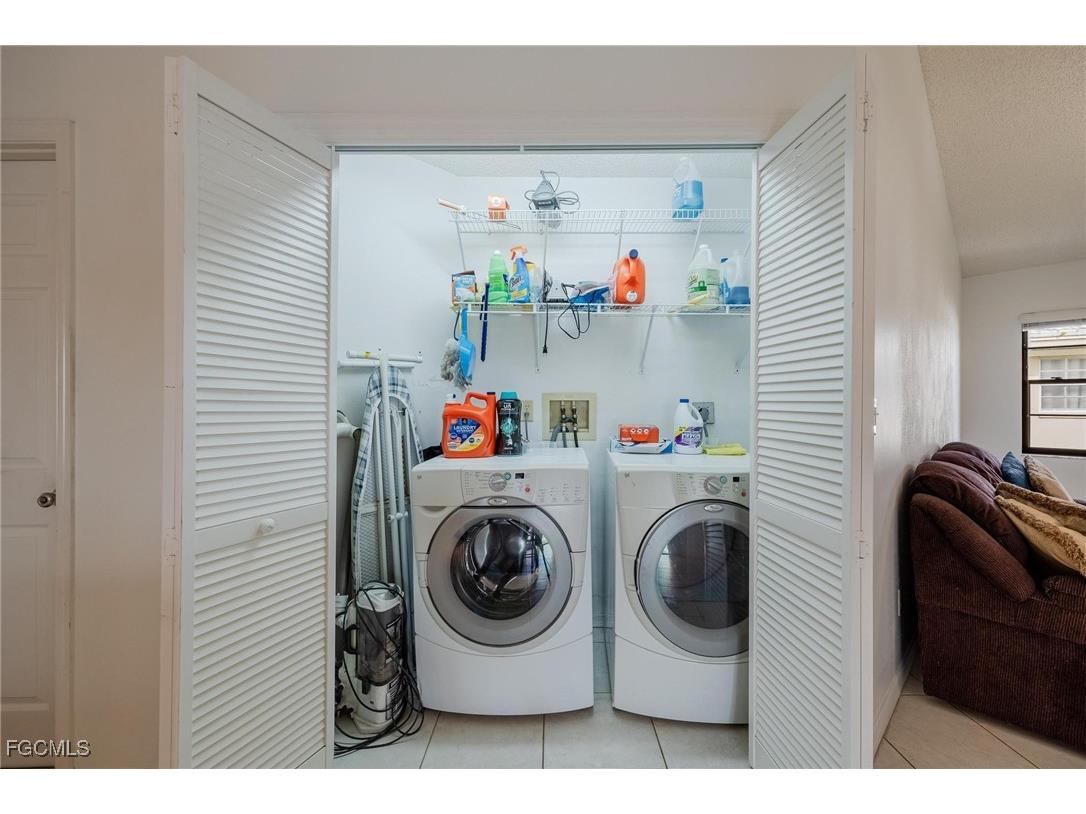 1719 W Bluewater Terrace North Fort Myers FL 33903 2026006226 image34