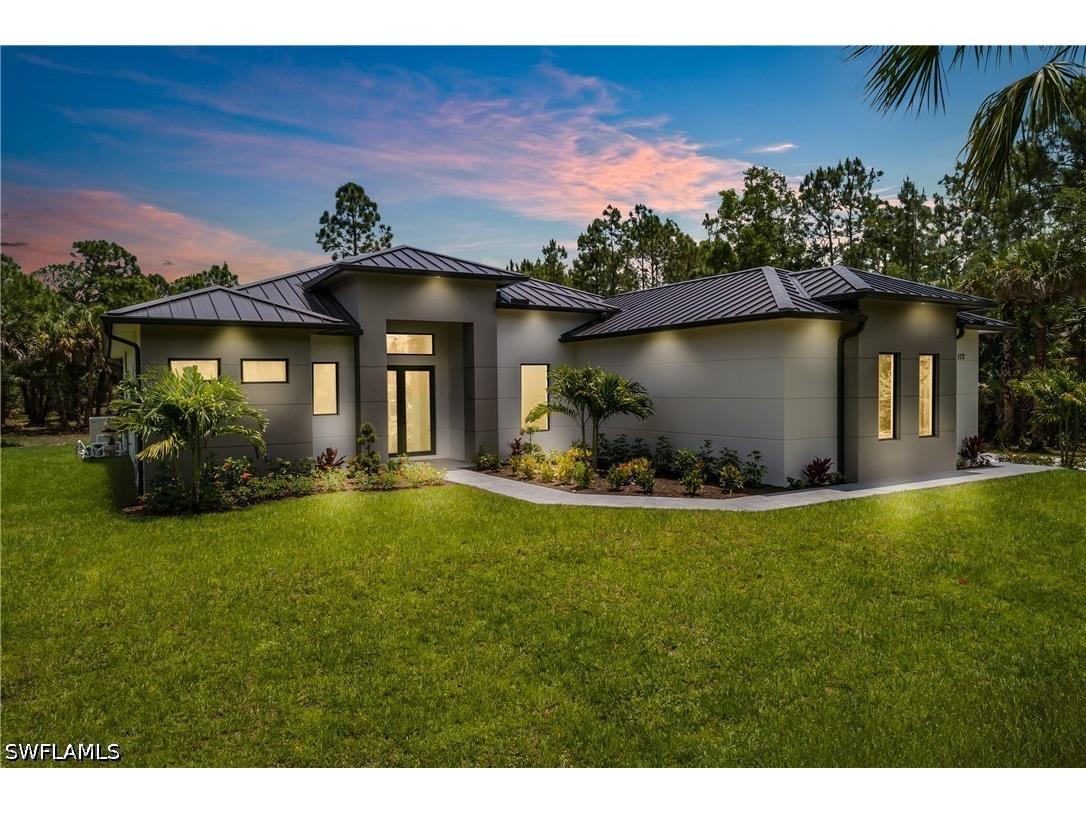 172 11th Street SW Naples FL 34117 226019366 image1