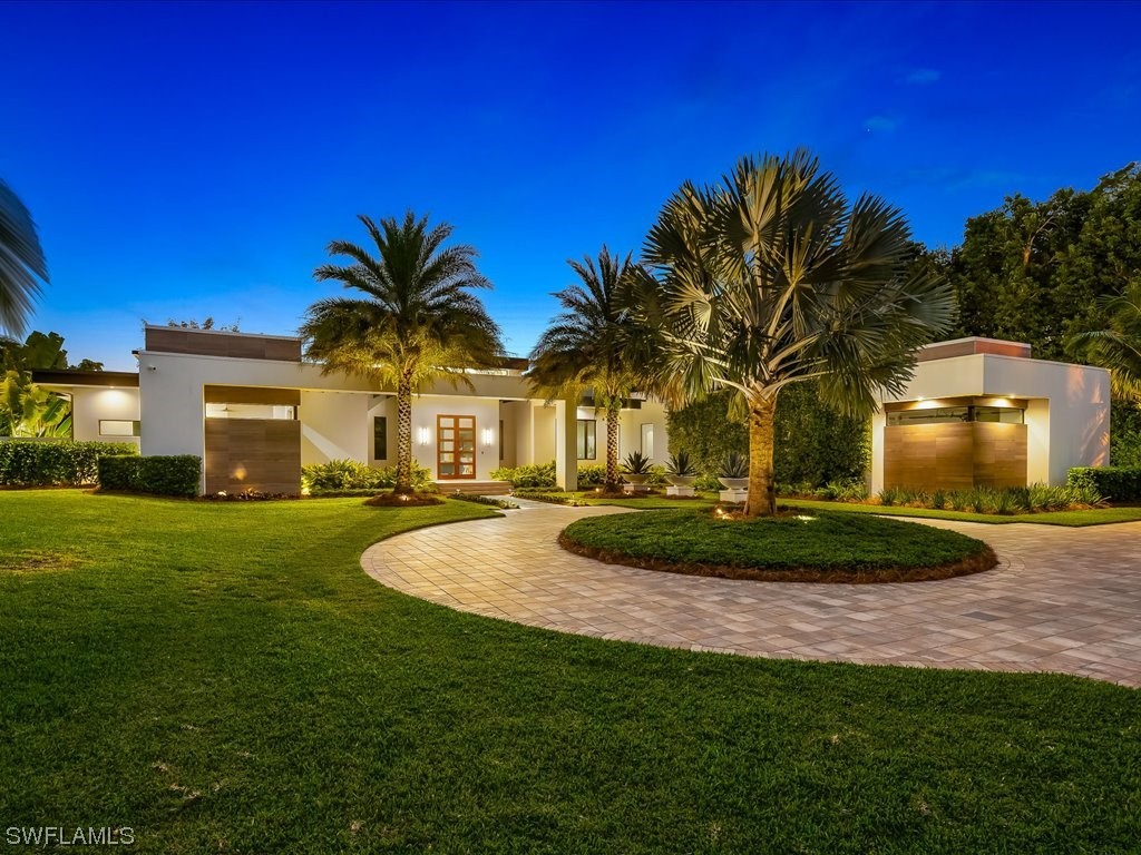 172 Center Street Naples FL 34108 223022625 image1