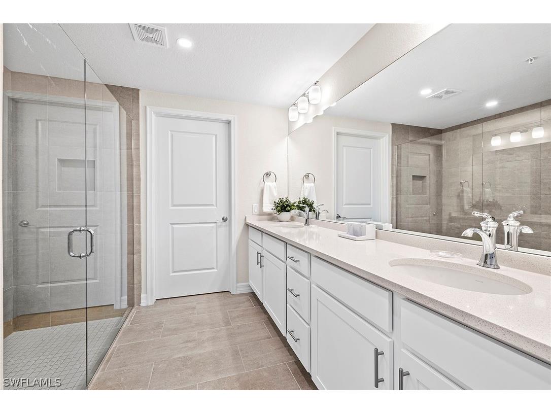 172 Indies Drive E #101 Naples FL 34114 226006669 image16