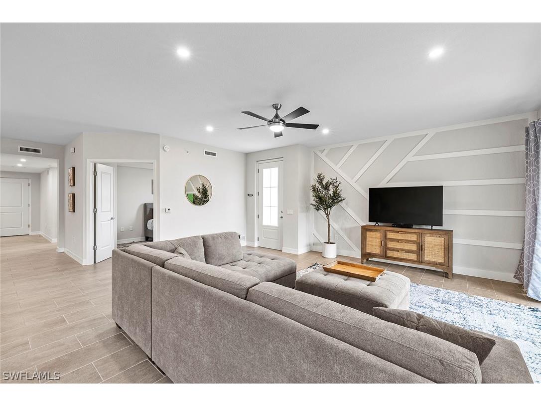 172 Indies Drive E #101 Naples FL 34114 226006669 image4