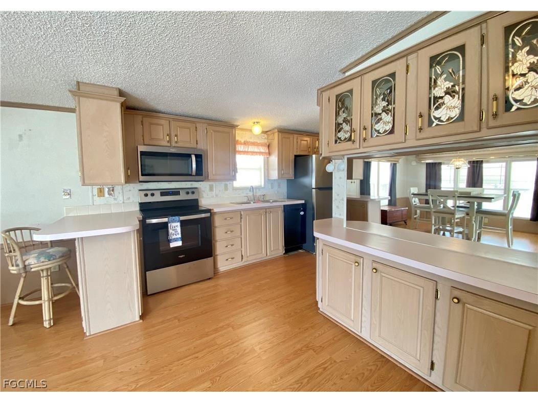 172 Vista Mar Drive North Fort Myers FL 33903 2026012816 image10