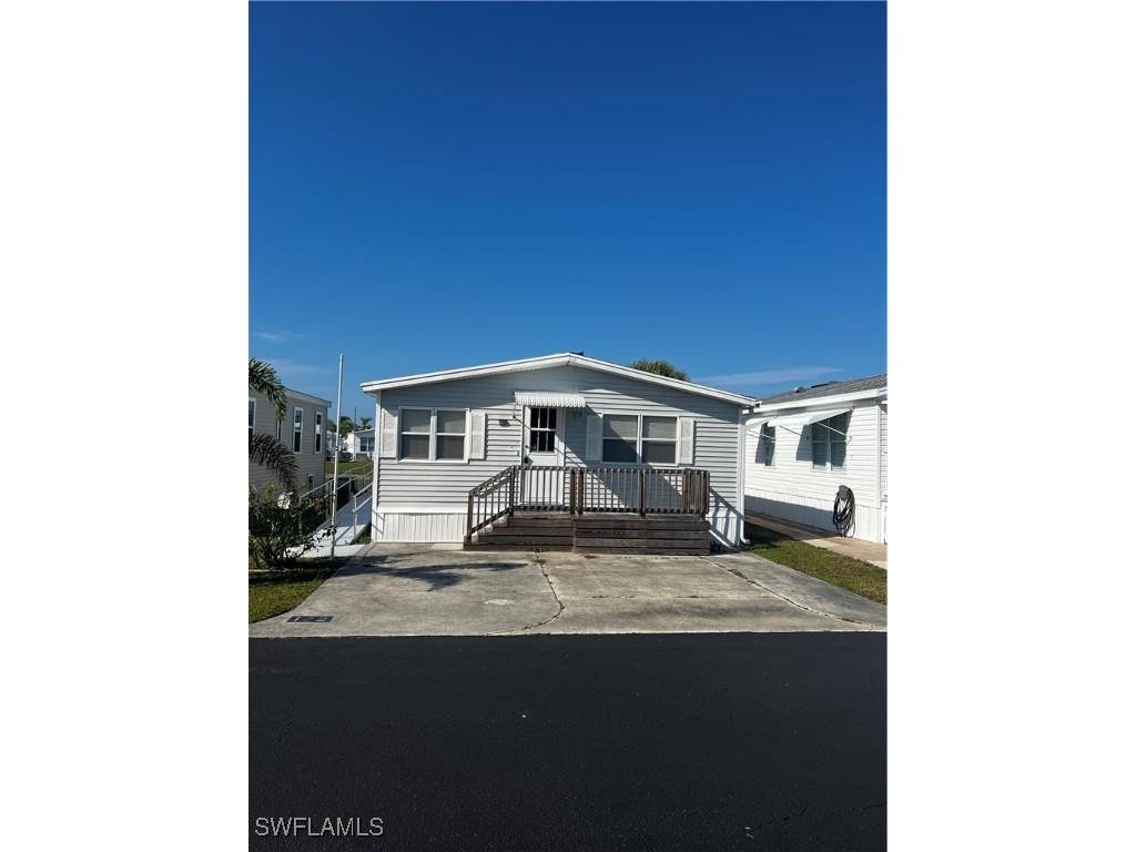 172 Vista Mar Drive North Fort Myers FL 33903 225002313 image1