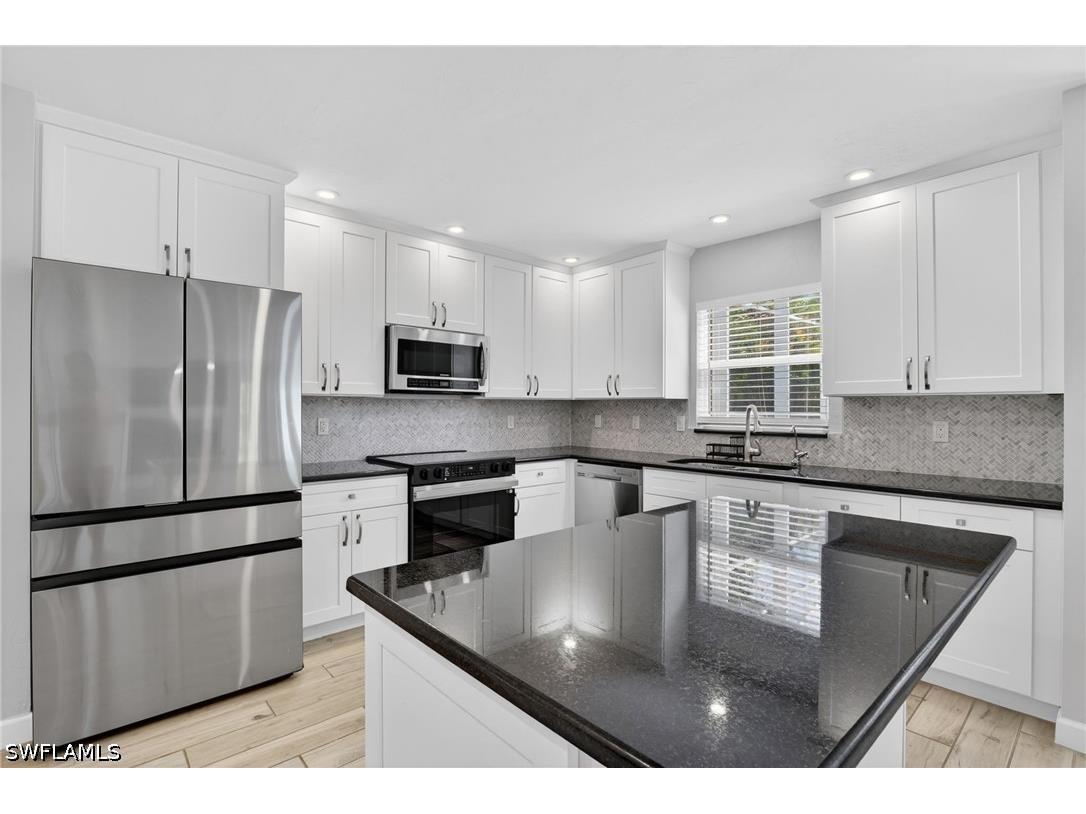 1720 16th Street NE Naples FL 34120 226018648 image18