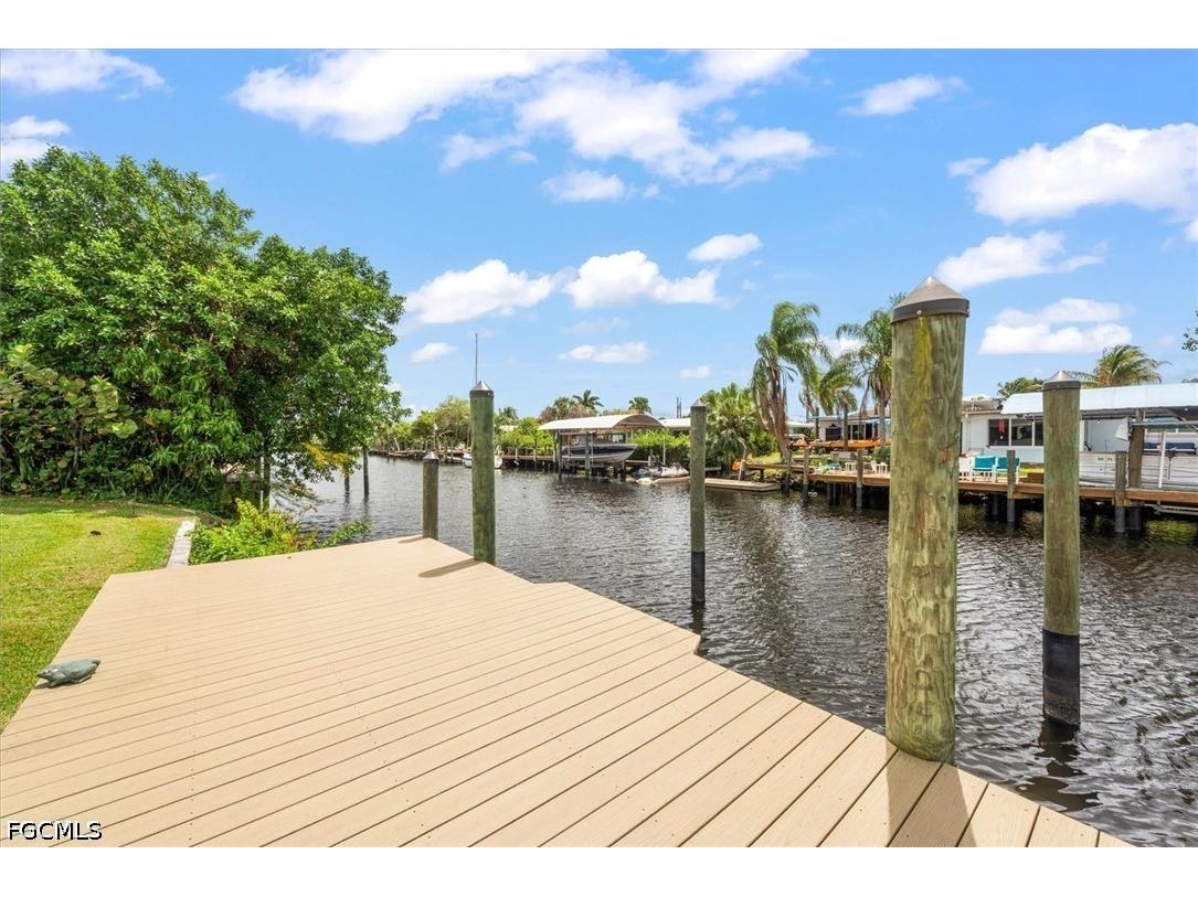 1720 Club House Road W North Fort Myers FL 33917 2026016122 image24