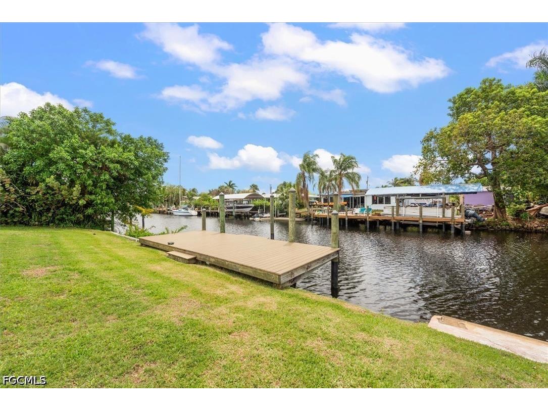 1720 Club House Road W North Fort Myers FL 33917 2026016122 image26