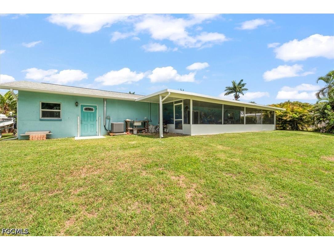1720 Club House Road W North Fort Myers FL 33917 2026016122 image28