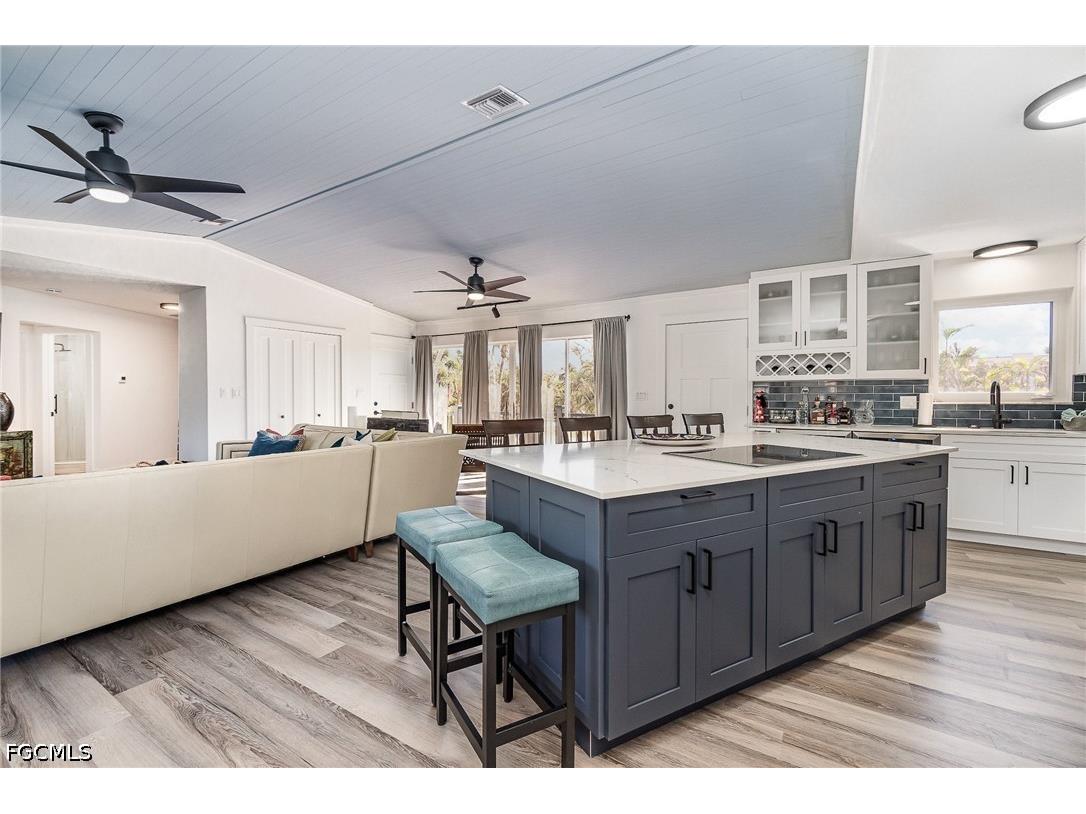 1720 Middle Gulf Drive Sanibel FL 33957 2026028232 image13