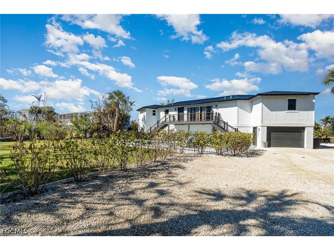 1720 Middle Gulf Drive Sanibel FL 33957 2026028232 image40