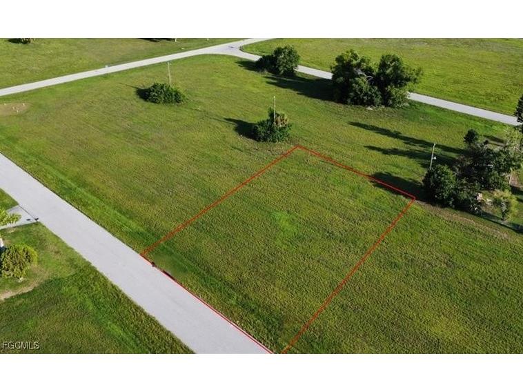 1720 NE 17th Street Cape Coral FL 33909 2025018941 image1