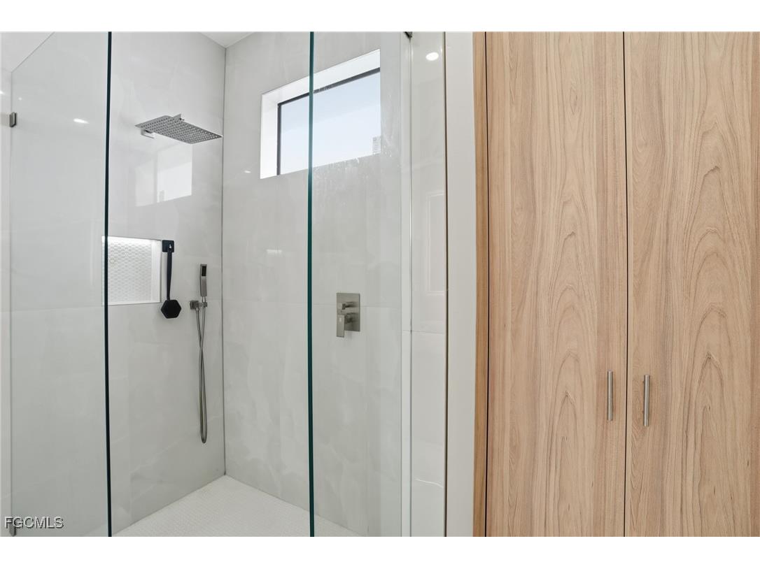 1720 NW 15th Place Cape Coral FL 33993 2025021724 image20