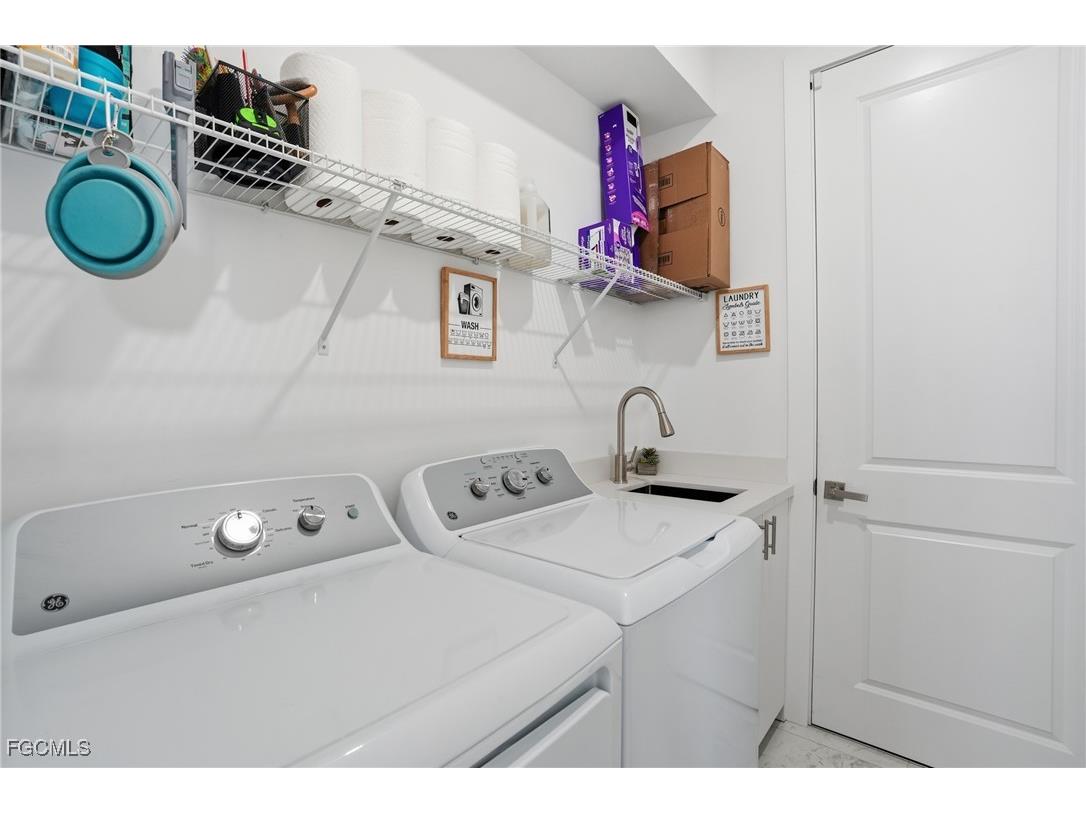 1720 NW 15th Place Cape Coral FL 33993 2025021724 image27