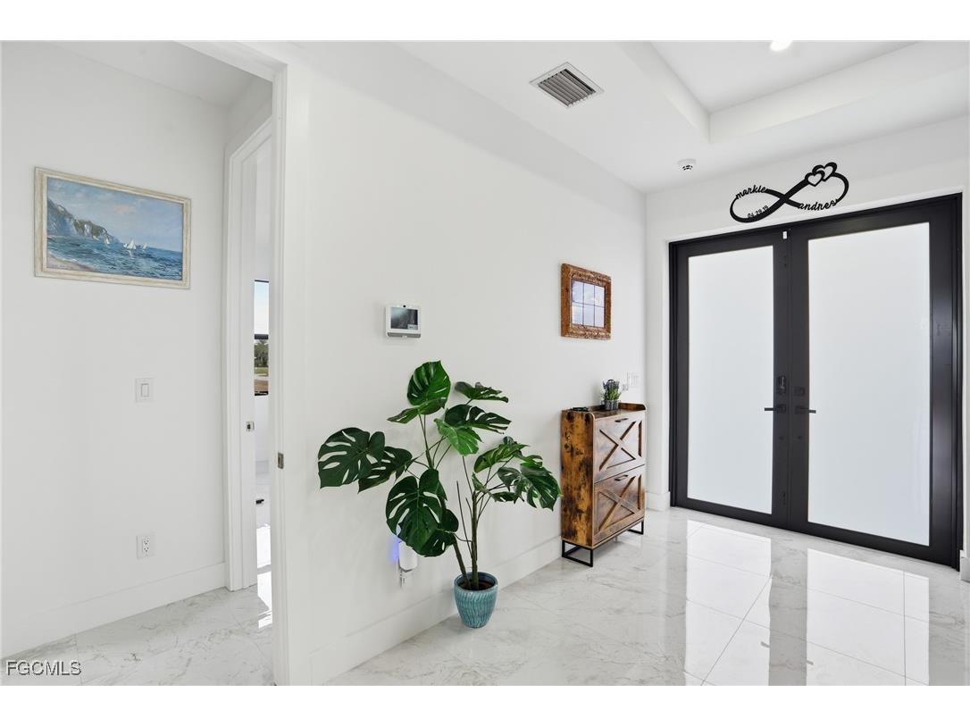 1720 NW 15th Place Cape Coral FL 33993 2025021724 image9