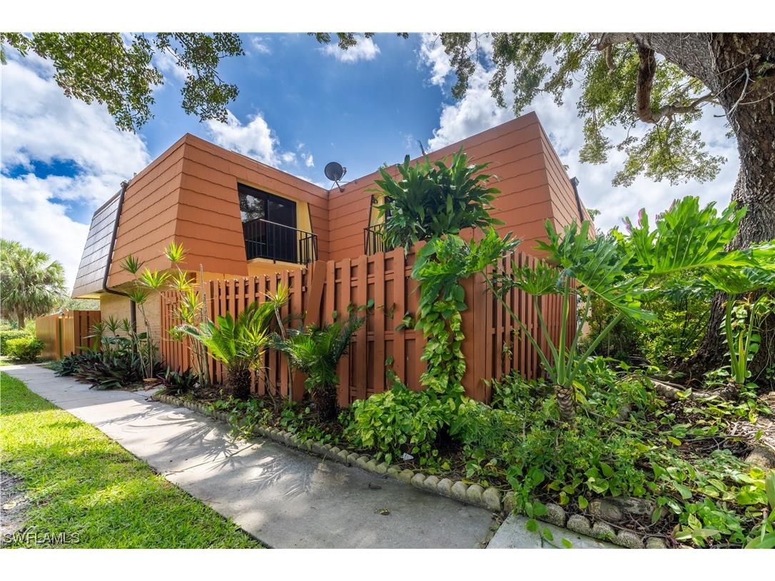 1720 Park Meadows Drive #4 Fort Myers FL 33907 223072072 image1