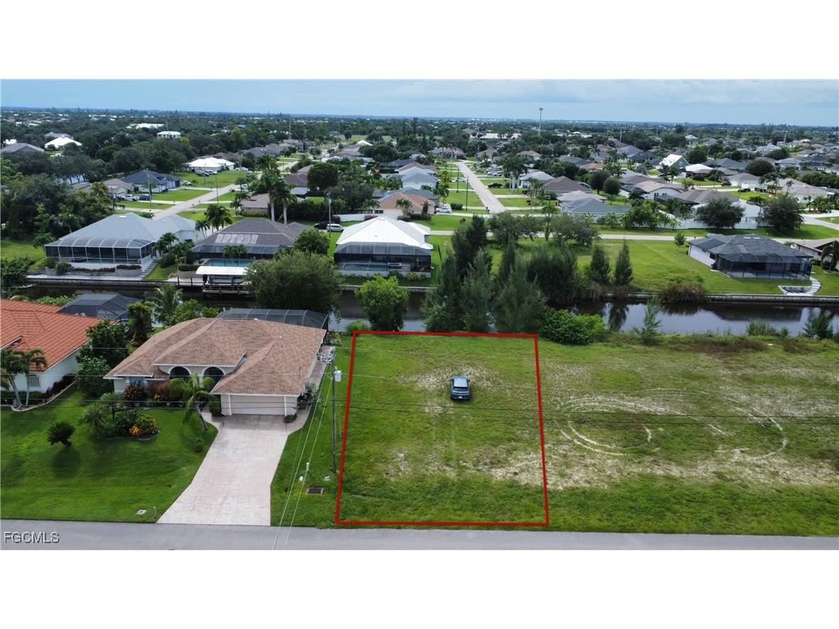 1720 SW 17th Avenue Cape Coral FL 33991 2025003225 image1