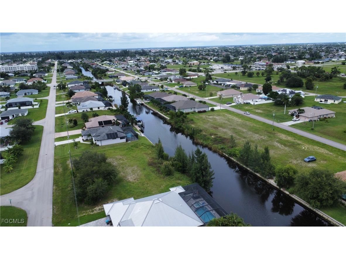 1720 SW 17th Avenue Cape Coral FL 33991 2025003225 image8
