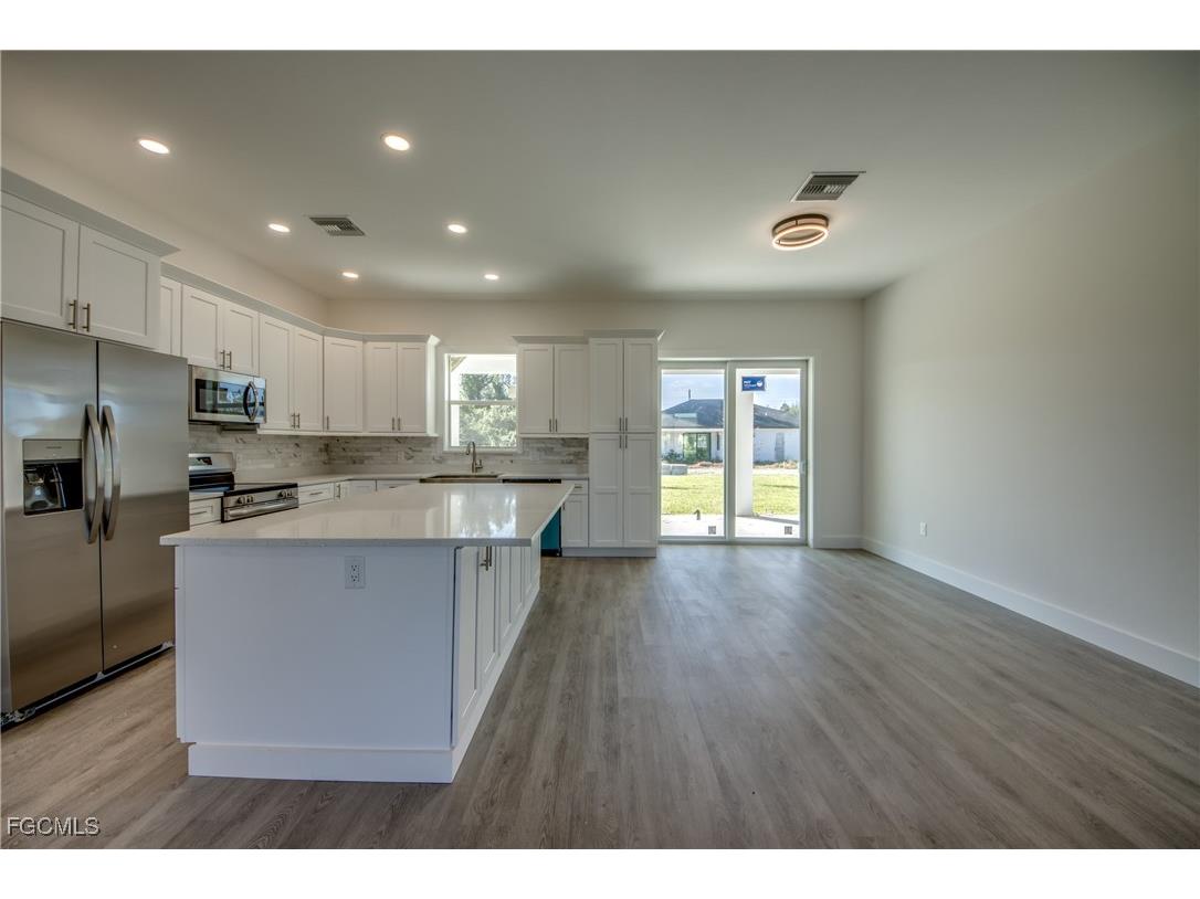 1720 SW 3rd Street Cape Coral FL 33991 2025017665 image15