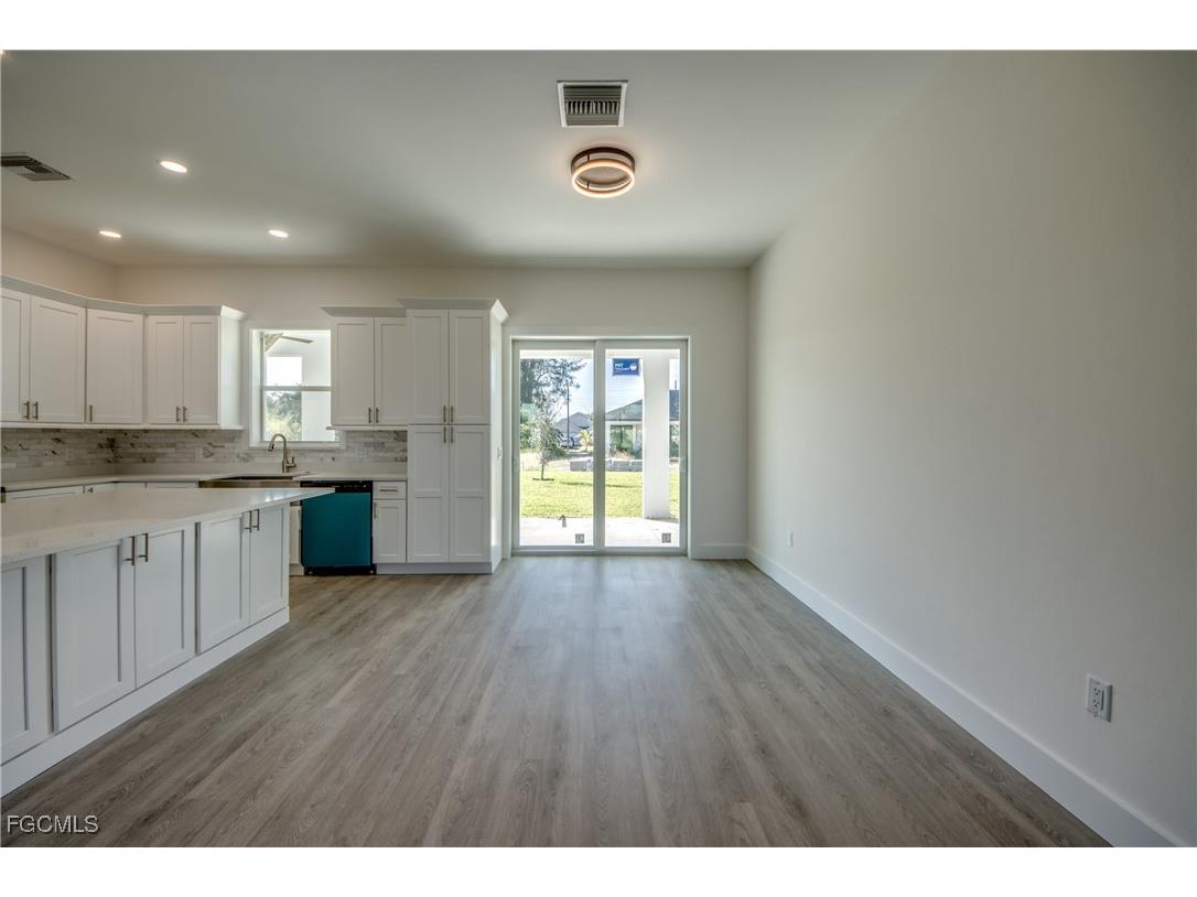 1720 SW 3rd Street Cape Coral FL 33991 2025017665 image16