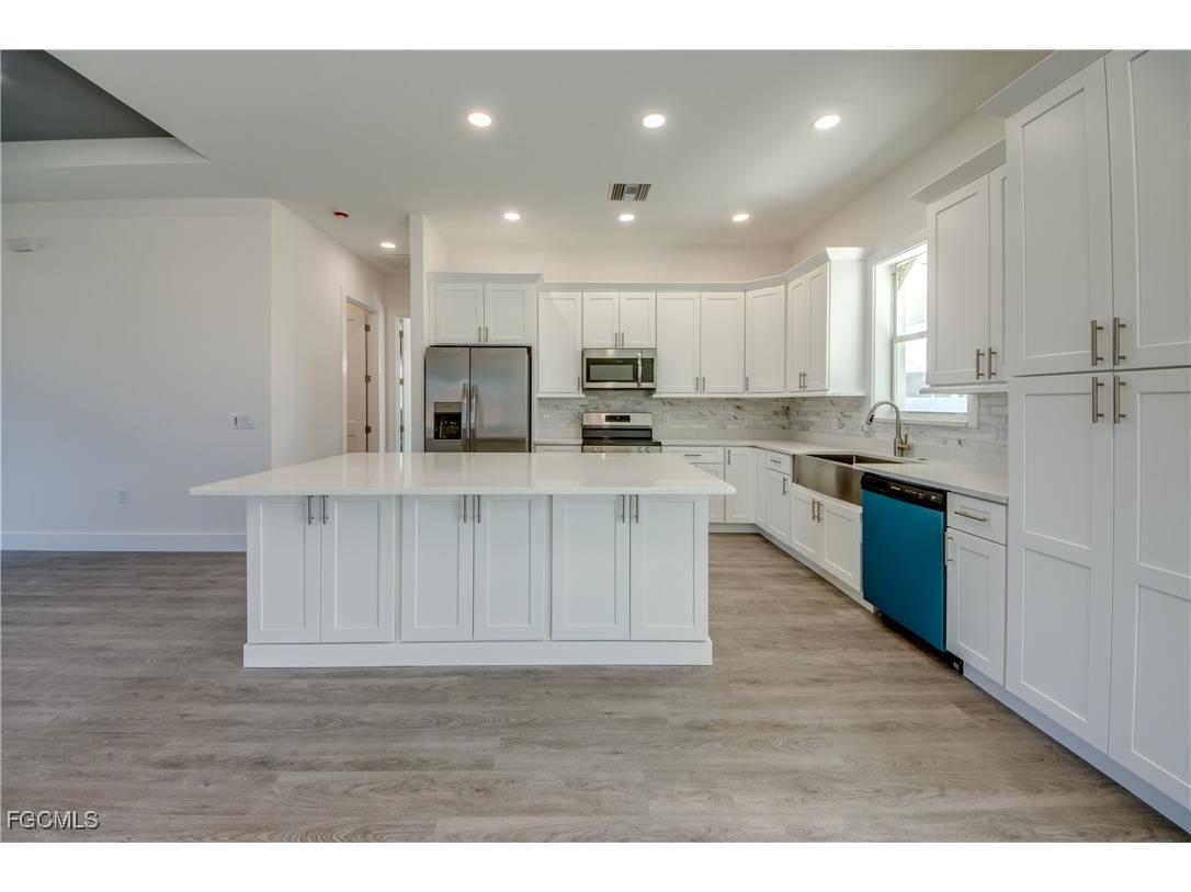 1720 SW 3rd Street Cape Coral FL 33991 2025017665 image20