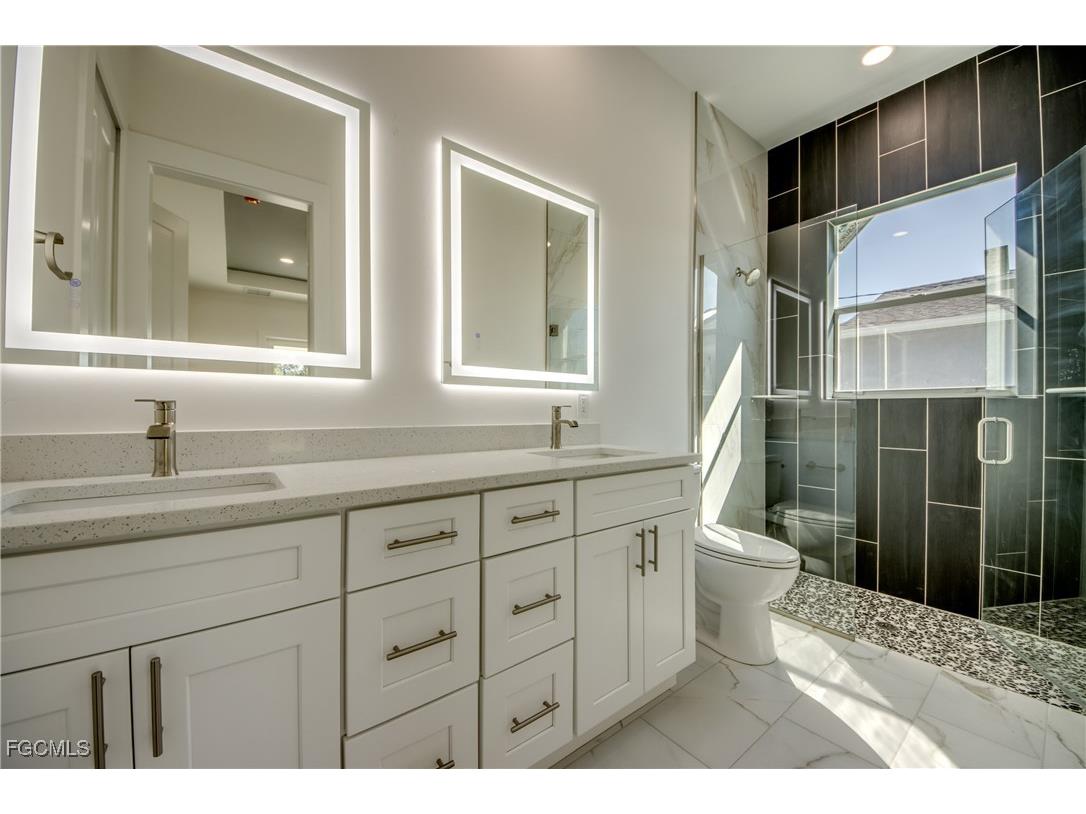 1720 SW 3rd Street Cape Coral FL 33991 2025017665 image33