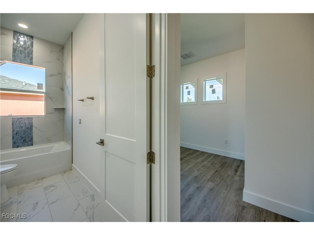 1720 SW 3rd Street Cape Coral FL 33991 2025017665 image36