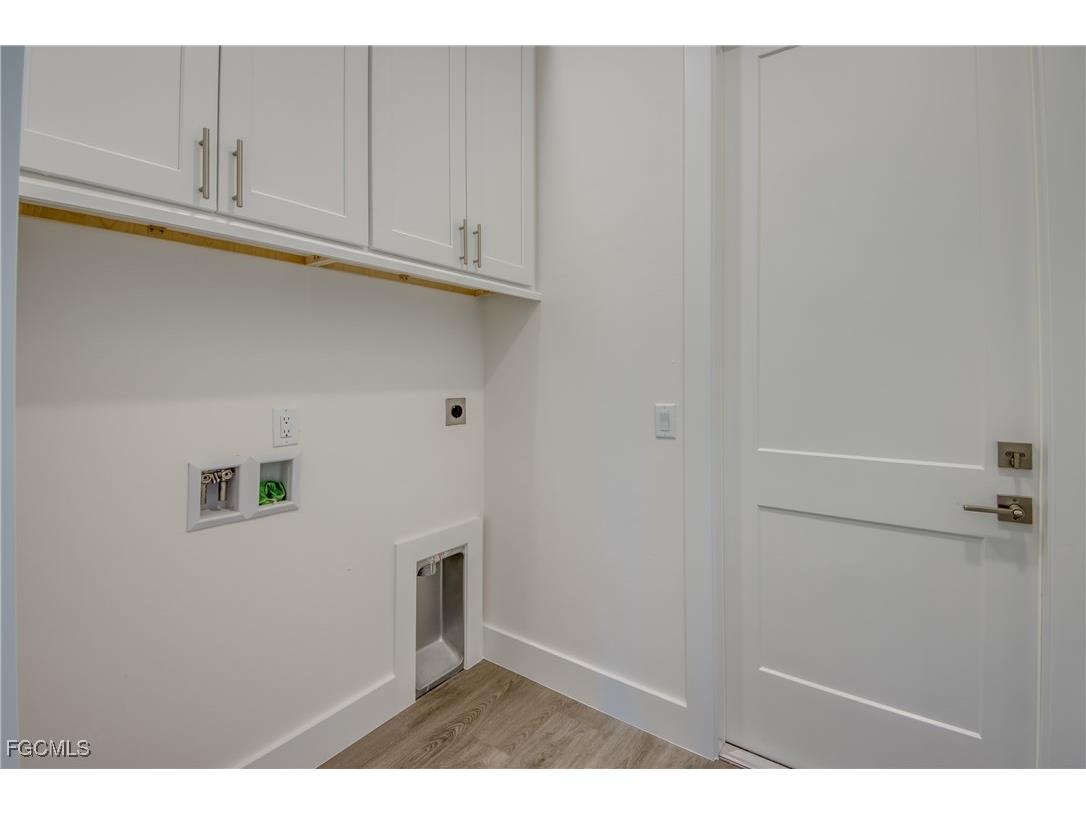 1720 SW 3rd Street Cape Coral FL 33991 2025017665 image43