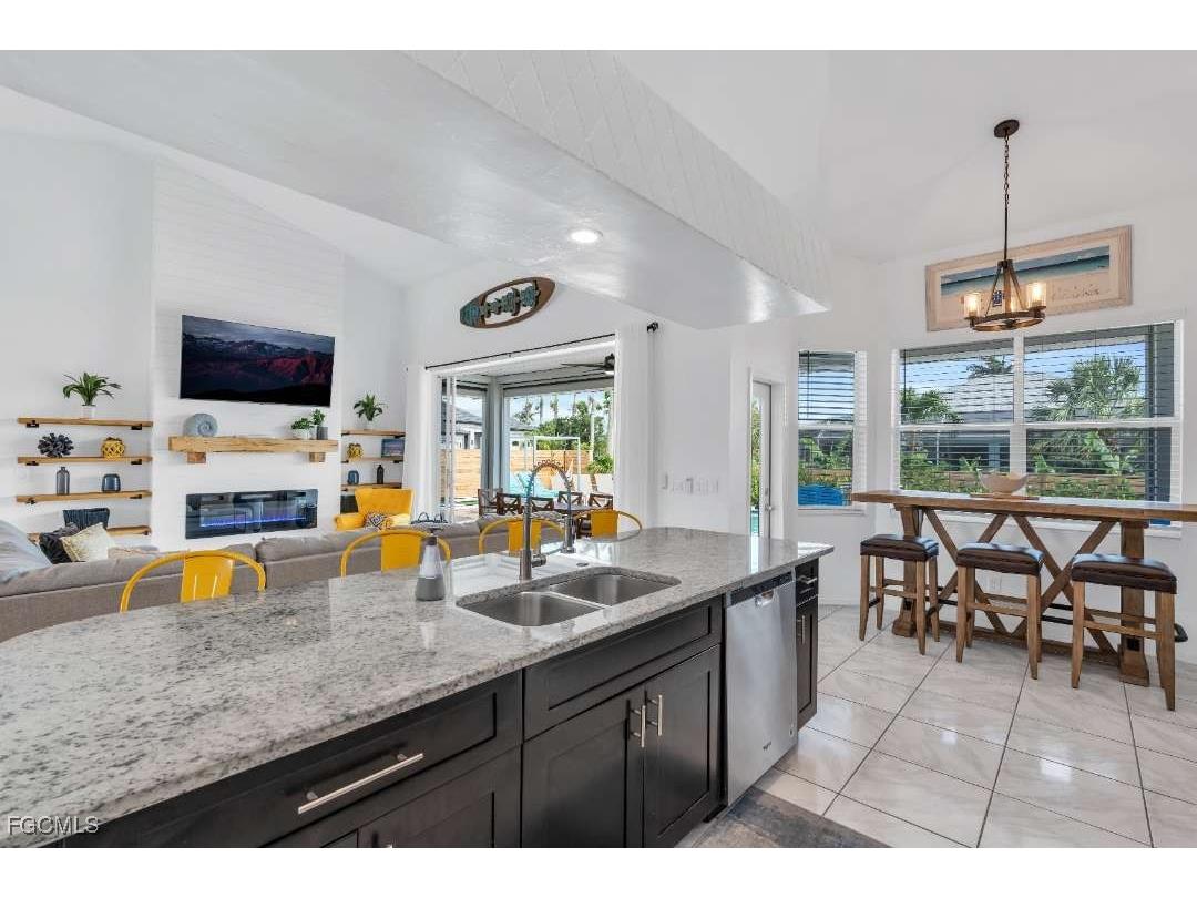 1720 SW 49th Lane Cape Coral FL 33914 2025006259 image13