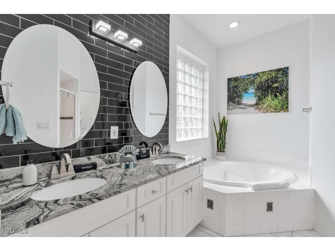 1720 SW 49th Lane Cape Coral FL 33914 2025006259 image19