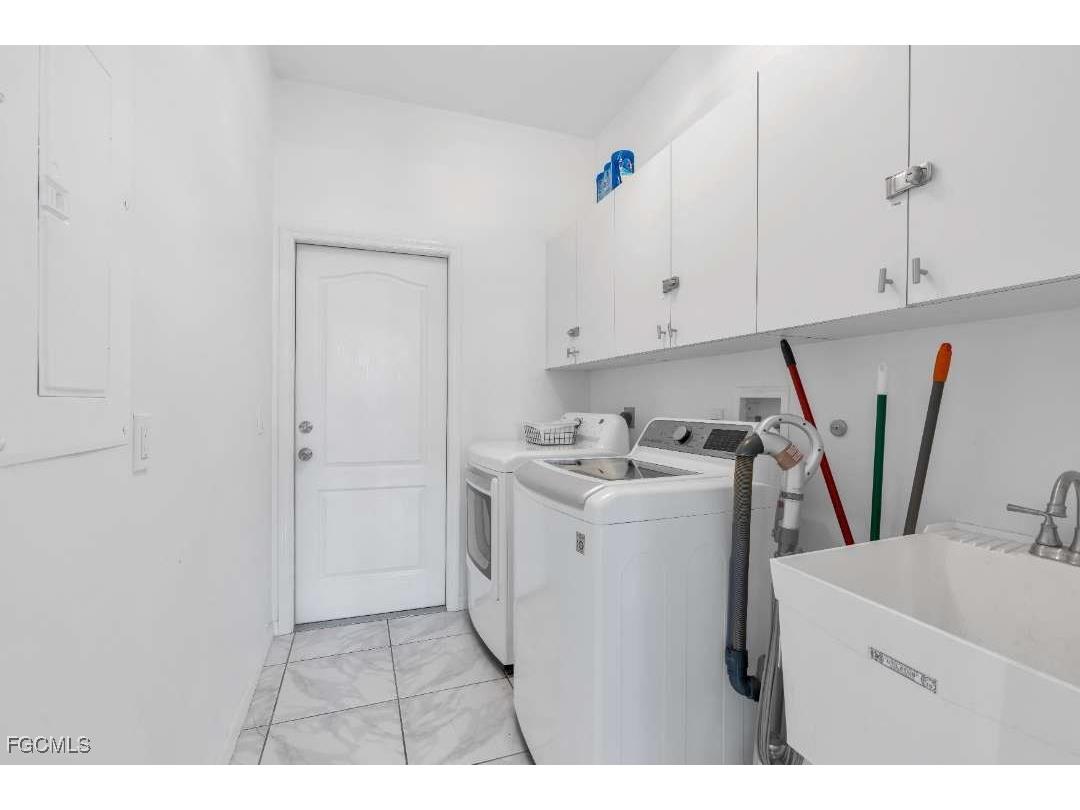 1720 SW 49th Lane Cape Coral FL 33914 2025006259 image31