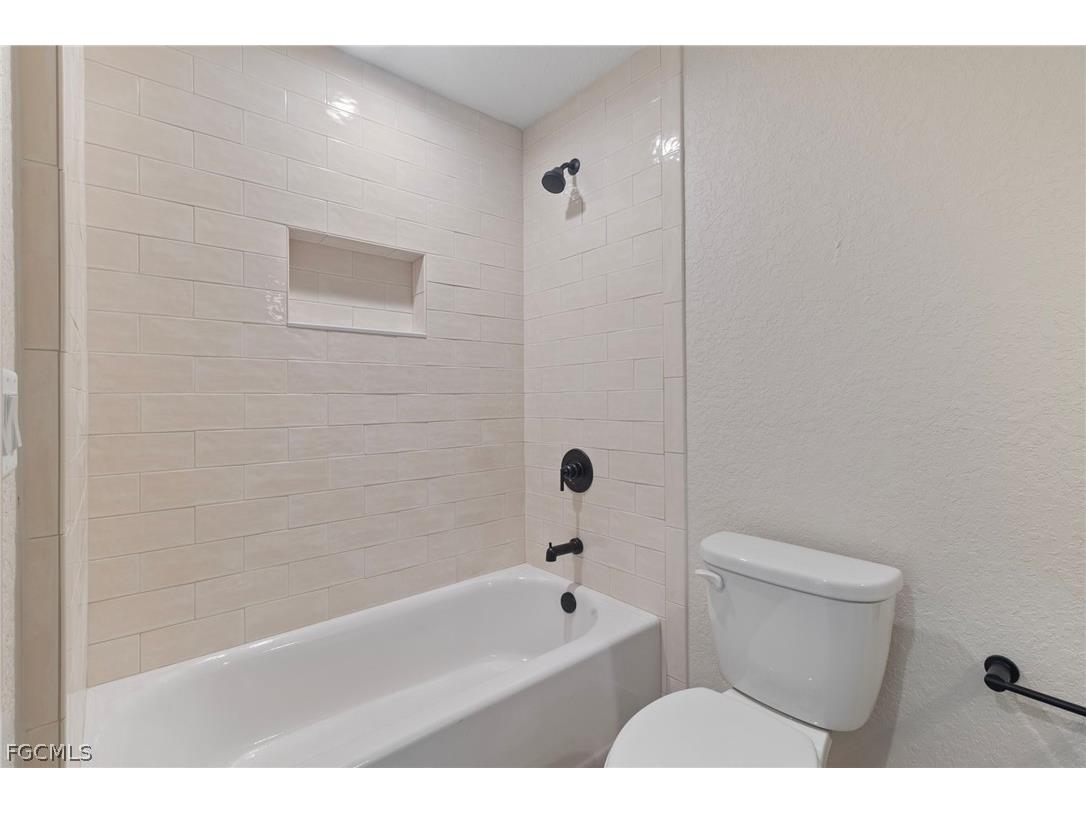 17203 Chase Avenue Port Charlotte FL 33948 2026011859 image21