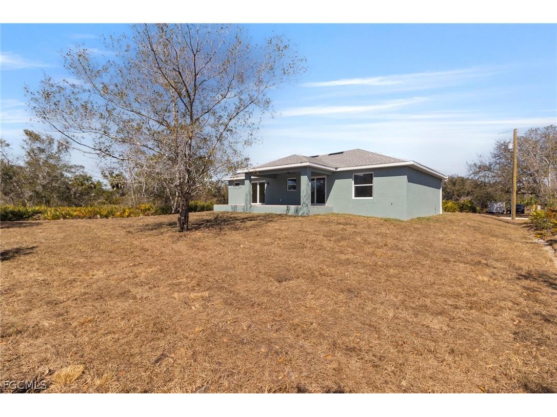 17203 Chase Avenue Port Charlotte FL 33948 2026011859 image28