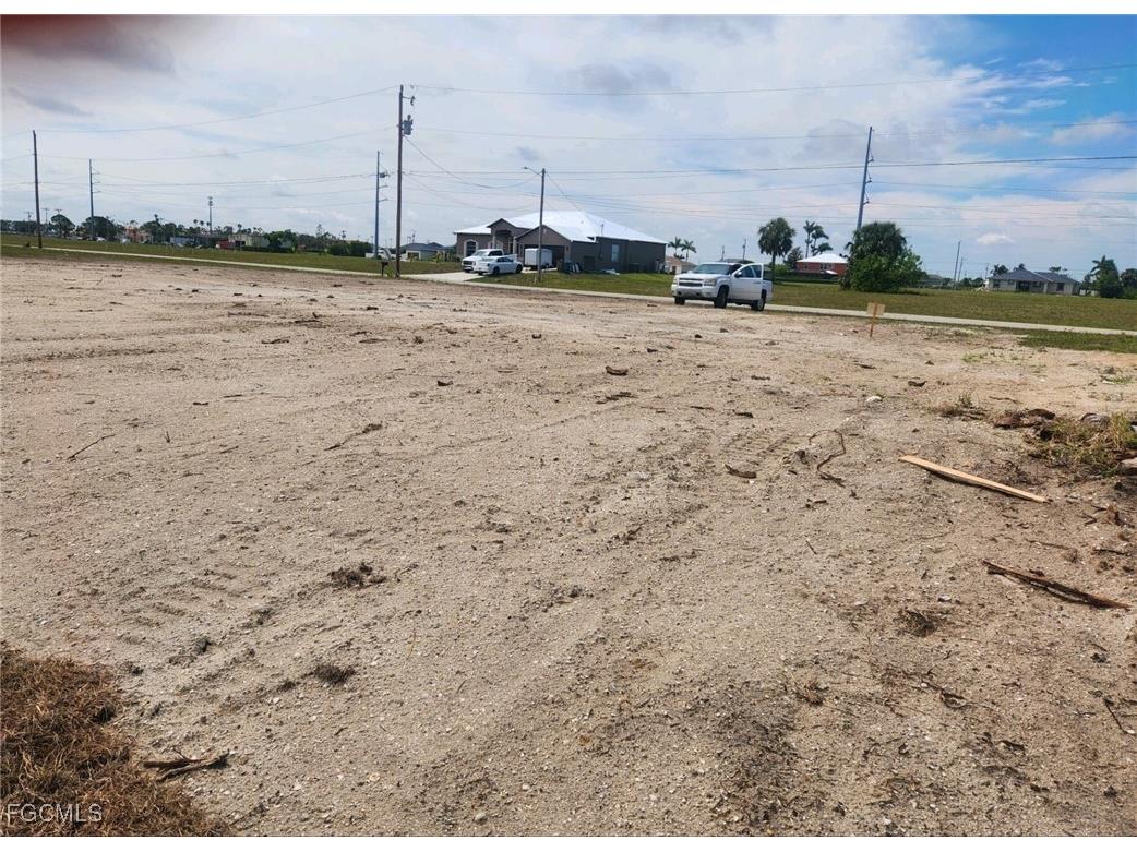 1721 NW 8th Terrace Cape Coral FL 33993 2025009464 image8