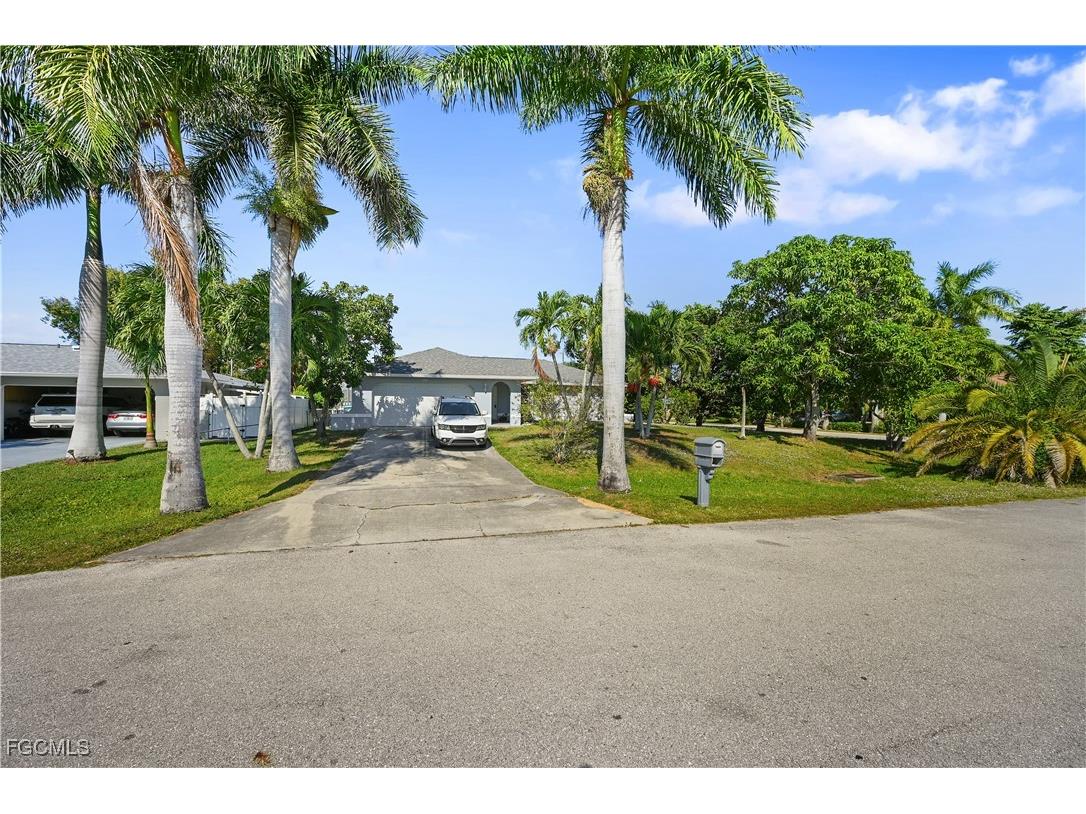 1721 SE 21st Terrace Cape Coral FL 33990 2025022174 image1