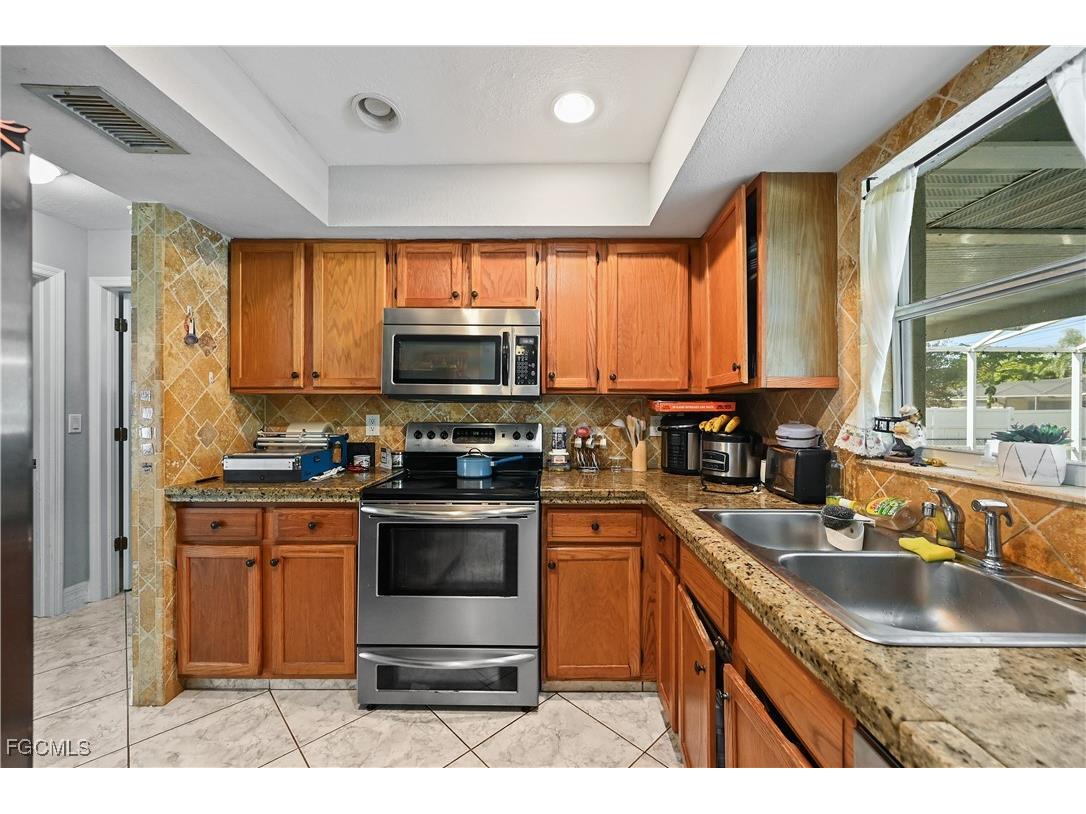 1721 SE 21st Terrace Cape Coral FL 33990 2025022174 image11