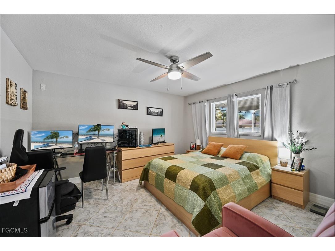 1721 SE 21st Terrace Cape Coral FL 33990 2025022174 image24