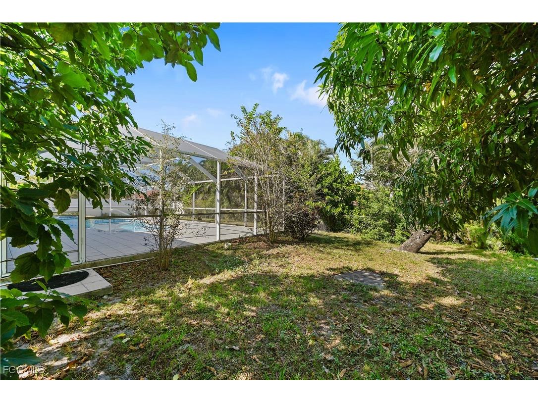 1721 SE 21st Terrace Cape Coral FL 33990 2025022174 image3