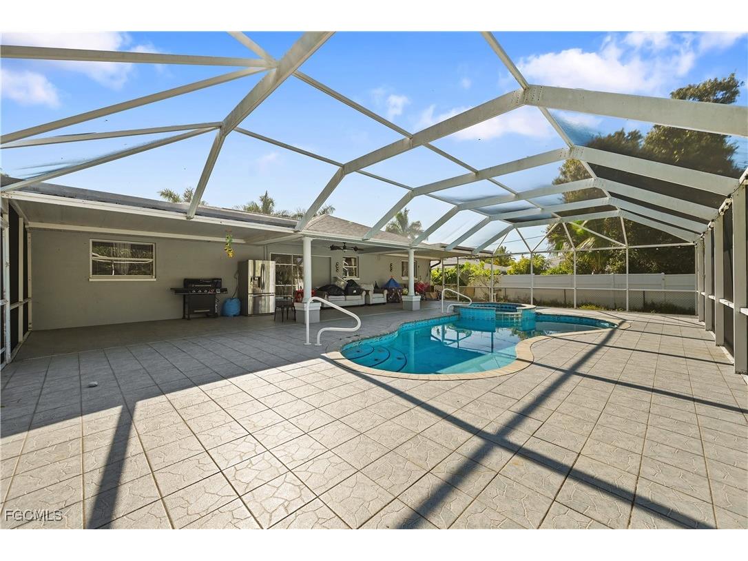 1721 SE 21st Terrace Cape Coral FL 33990 2025022174 image30