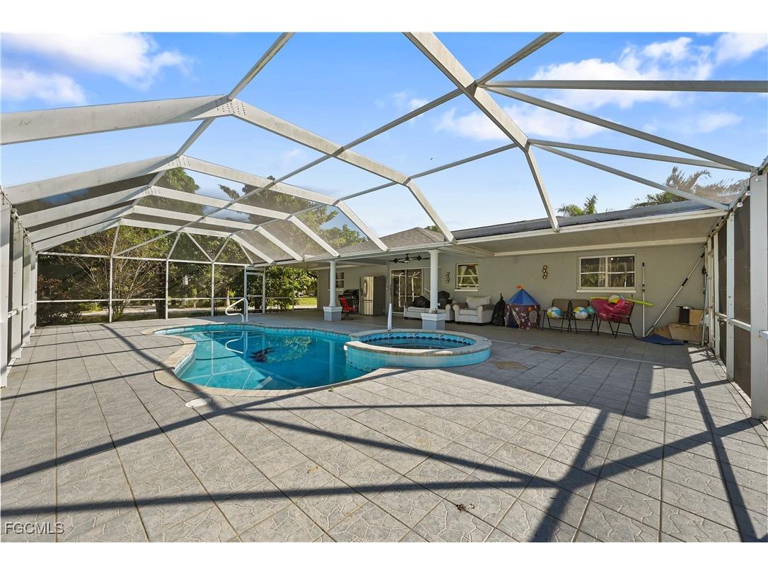 1721 SE 21st Terrace Cape Coral FL 33990 2025022174 image31