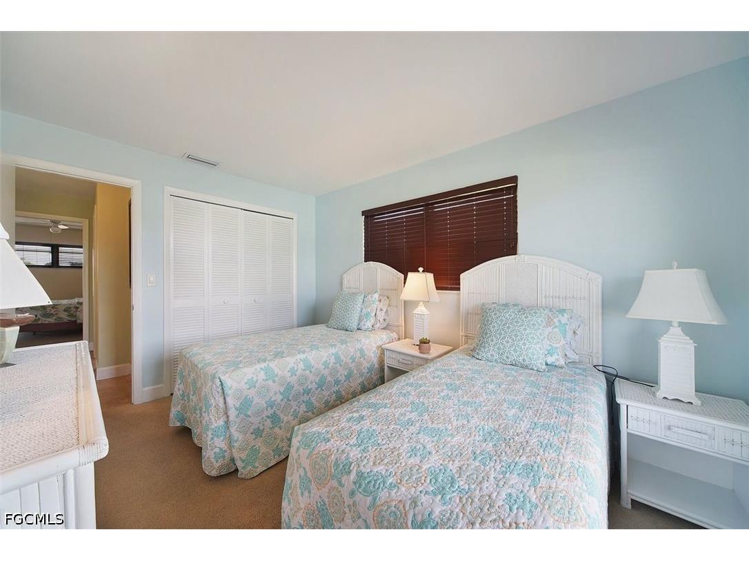 1721 SE 29th Lane Cape Coral FL 33904 2026010567 image39